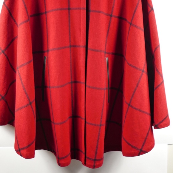 (SOLD) Vintage Lauren Ralph Lauren Red Plaid Cape - Picture 6 of 6